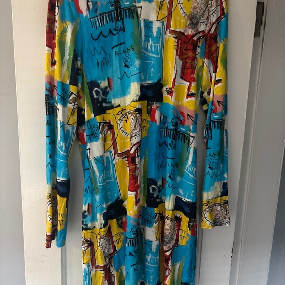 Alice and Olivia - Picture 1 of 3